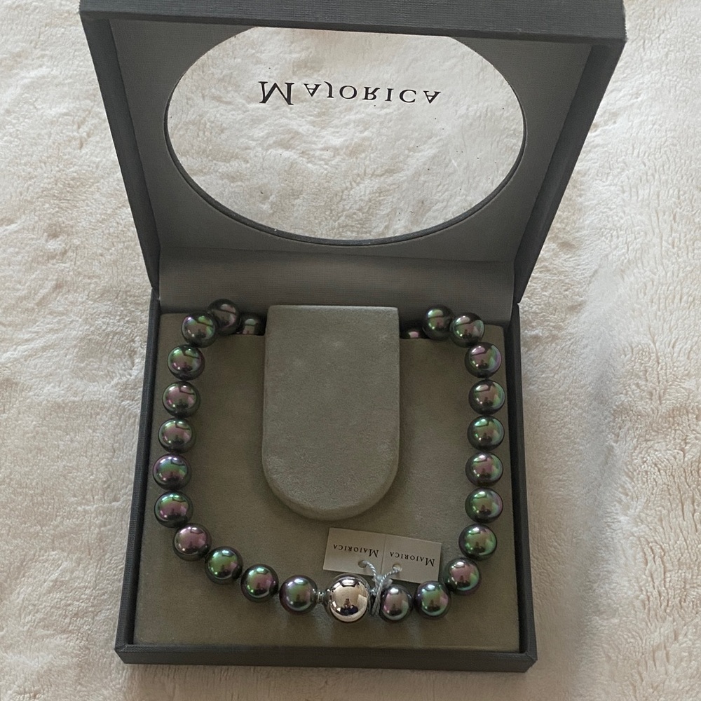 Majorica Pearl Necklace 8mm in Gray Lyra